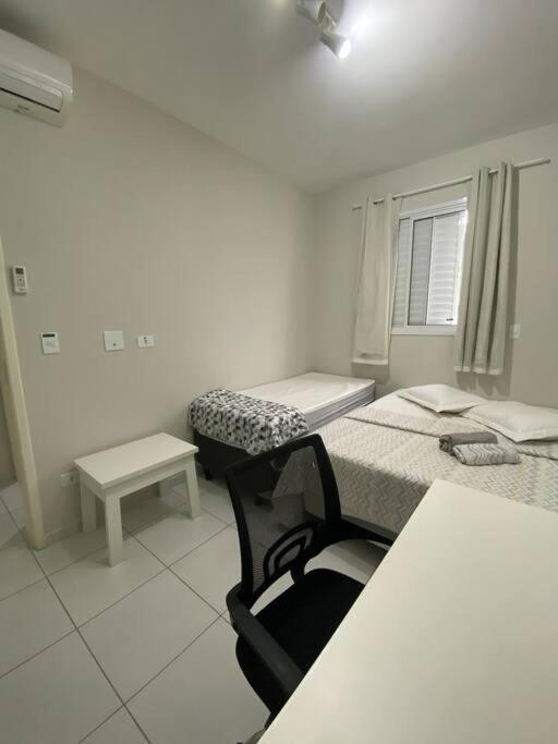 Apartamento Aconchegante No Itagua, Ar Nos 2 Quartos Ubatuba