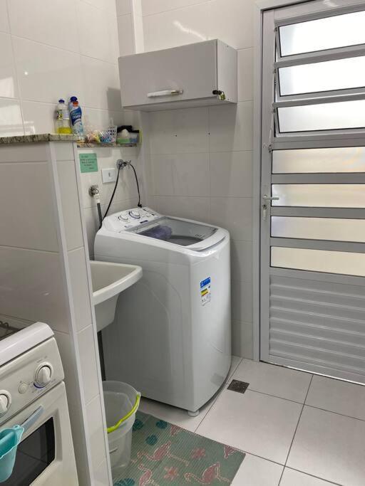 Apartamento Aconchegante No Itagua, Ar Nos 2 Quartos